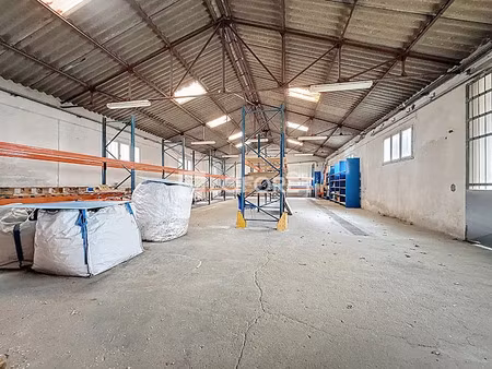 location locaux professionnels 1 pièce 200 m² à brain-sur-allonnes (49650)  470 €