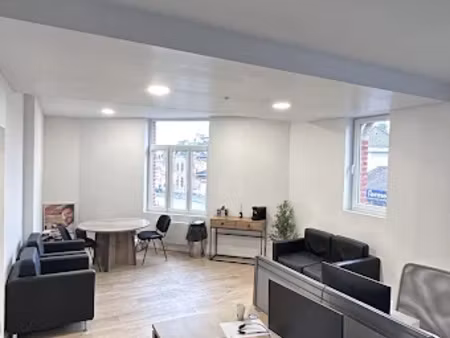 location locaux professionnels 35 m² à valenciennes (59300)  400 €