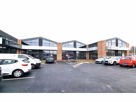 location locaux professionnels 1 pièce 150 m² à saint-cyr-l'ecole (78210)  3 750 €