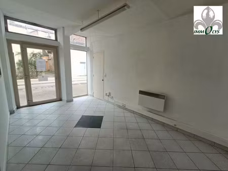 location locaux professionnels 2 pièces 47 m² à seurre (21250)  nan €
