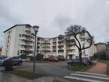 vente appartement 4 pièces à francheville (69340) : à vendre 4 pièces / 84m² francheville