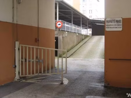 parking à louer