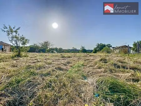 terrain constructible viabilisé à vendre