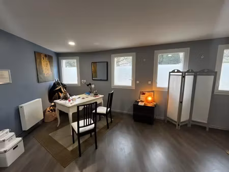 à louer local professionnel - dury