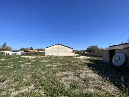 terrain de 5000 m² avec entrepôt de 500 m²