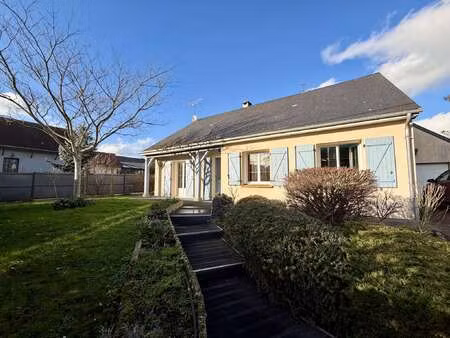 vente maison à sablé-sur-sarthe centre (72300) : à vendre / 125m² sablé-sur-sarthe centre