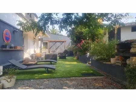 maison saint-evarzec