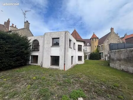 immeuble de rapport 18 pièces 457 m²