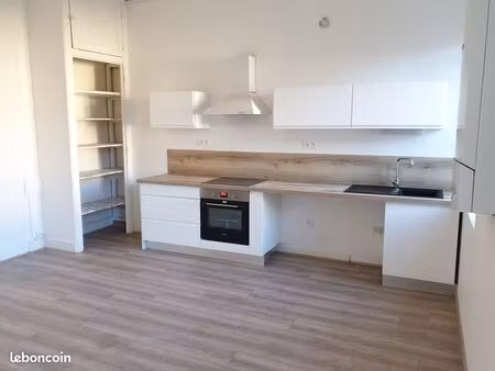 appartement t4 de 100 m² + stationnement – rue gambetta