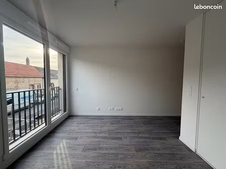 studio 1 pièce 20 m²