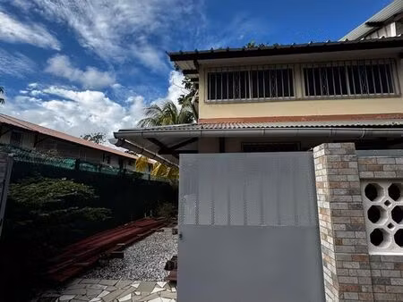 villa 4 pièces 71 m²