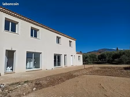 villa 5 pièces 142 m²