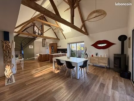 maison 4 pièces 136 m²