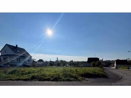 terrain constructible viabilisé à vendre