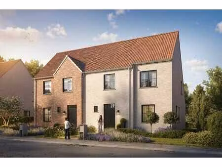 hedendaagse en energiezuinige halfopen bebouwingen in meu...