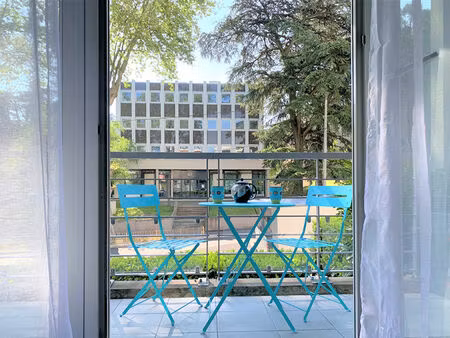 carré victor - appartement meublé 3 pièces avec loggia et garage - tassin horloge
