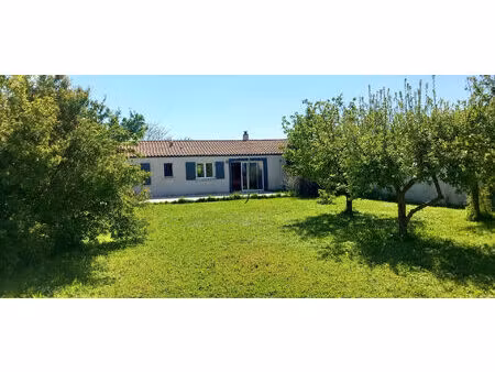 a vendre maison montroy