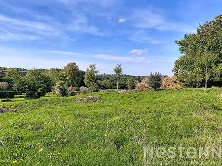 terrain queven 563 m²