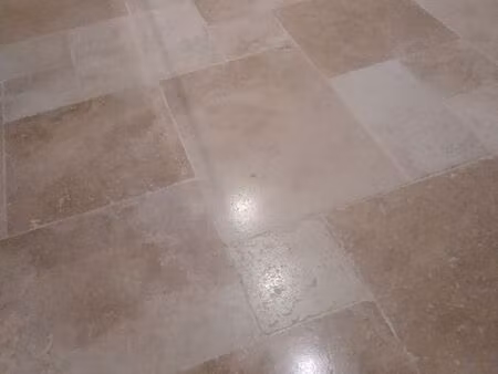 disponible début mars