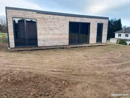 loue petite maison 35 m2 meublée à neuvic