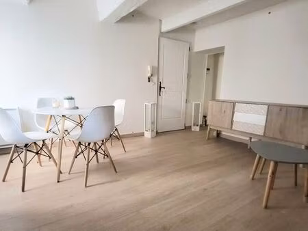 t2 meublé - rez-de-chaussée