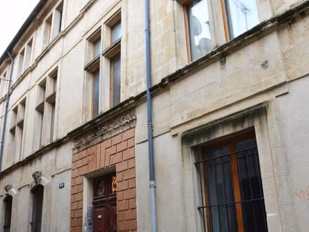 particulier loue f2 a lunel