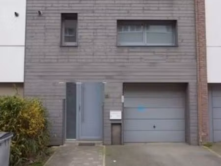 maison 3 chambres + bureau  jardin  garage  esplanade de lille à 7 mn en vélo