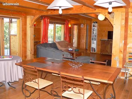 villa en location meublé à valensole proche de manosque iter cadarache 130 m² - grande piè