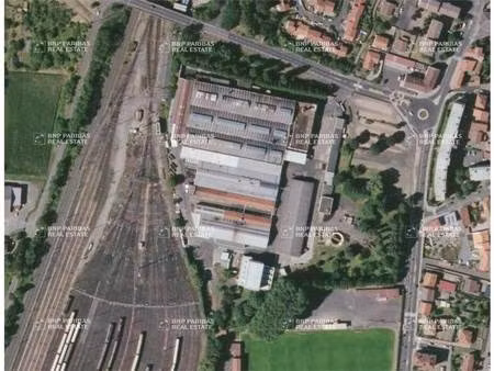 local d'activités à louer