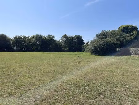 terrain constructible viabilisé à vendre