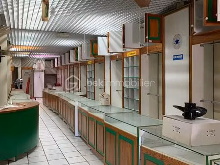 immeuble mixte de 838 m² à basse-terre