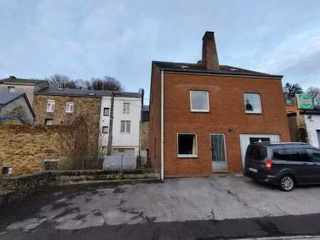 maison d'habitation 2 façades (accès à 2 rues)