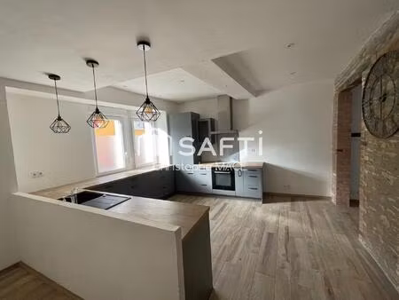 maison de ville 4 pièces (3 chambres)