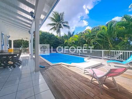 villa lamentin 5 pièce(s) 150 m2 avec piscine