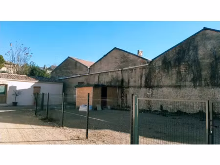 local entrepôt 80 m2 centre-ville draguignan stockage