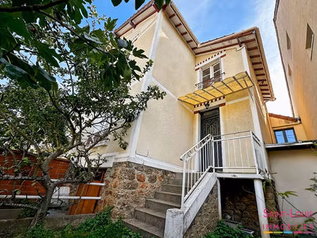 poissy- maison de ville avec 3 ch au calme proche école et commerces