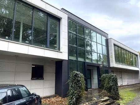 location bureau premesques 2 188 m²