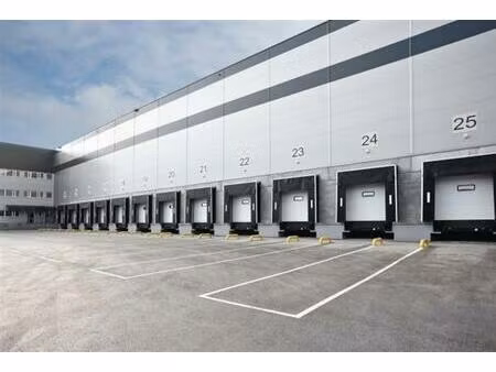 location entrepôt / local d'activités andrezieux boutheon 9 200 m²