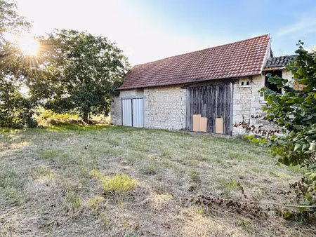 vente ferme 3 pièces 110 m² à colombiers (86490)  69 500 €