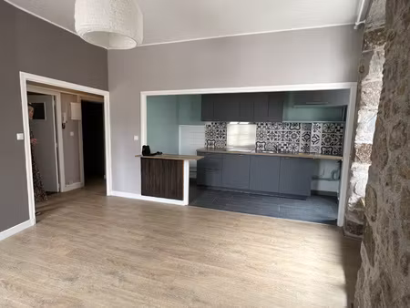 location appartement 2 pièces 40m² st cere 46400