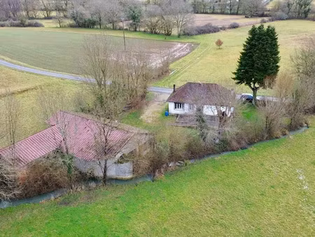 vente maison 4 pièces 83 m² à chauffour-sur-vell (19500)  124 000 €