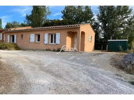 à vendre idéal investisseur à villecroze maison t4 avec jardin
