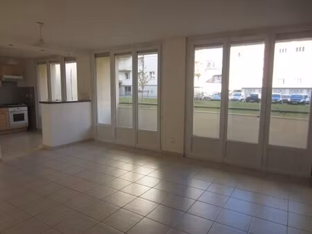 location appartement 6 pièces 66m² chambery 73000