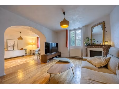 maison 7 pièces - 190 m²