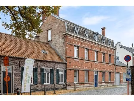 authentiek herenhuis met moderne luxe en zonnige tuin – wieze.