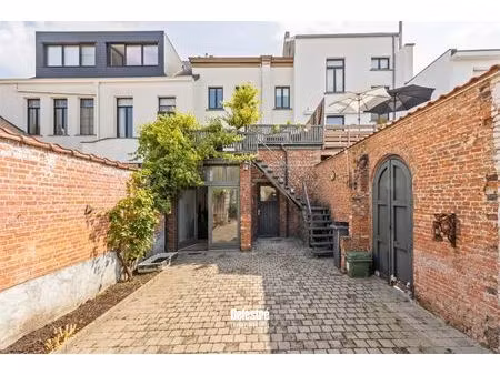 ruime herenwoning edmond de deynstraat + garagebox