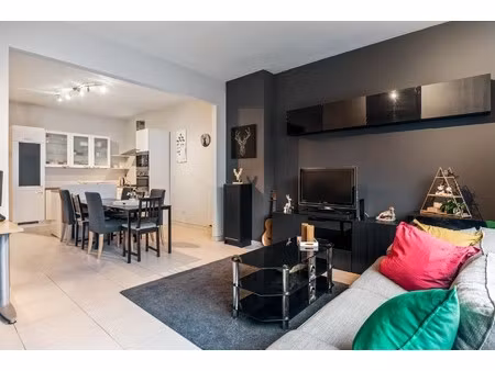 appartement te koop in merksem met 1 slaapkamer