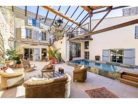 maison de luxe à vendre à châteauneuf-du-pape : 974 000 € | 350m²