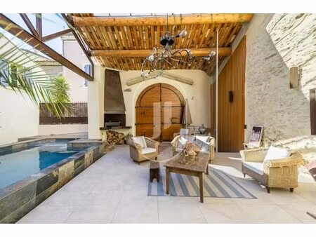 maison de luxe à vendre à châteauneuf-du-pape : 995 000 € | 350m²