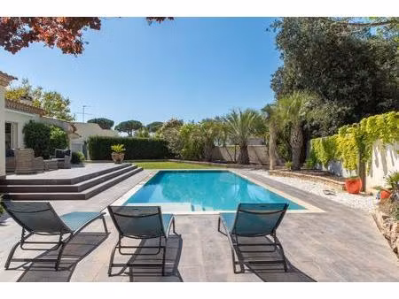 la grande motte centre  belle villa sur 1 400 m² de terrain